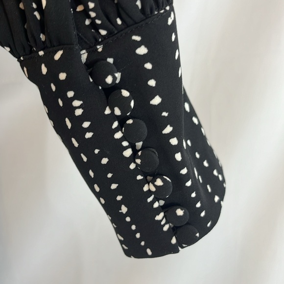 Like New H&M Women’s Long Sleeve Sheath Dress in Black and White Size 36/6 - Picture 3 of 8